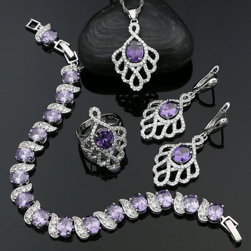 

Комплект из колье, серёг, кольца и браслета, с фианитом