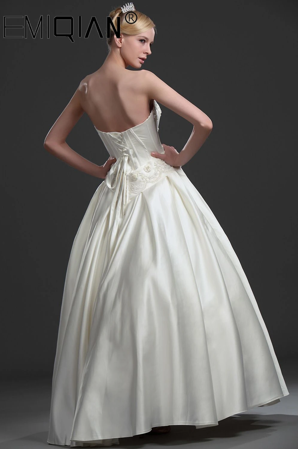 Plearls Beaded Wedding Gowns Sleeveless Basque Waistline Satin Bridal Dress Limited Edition Designer | Свадьбы и торжества