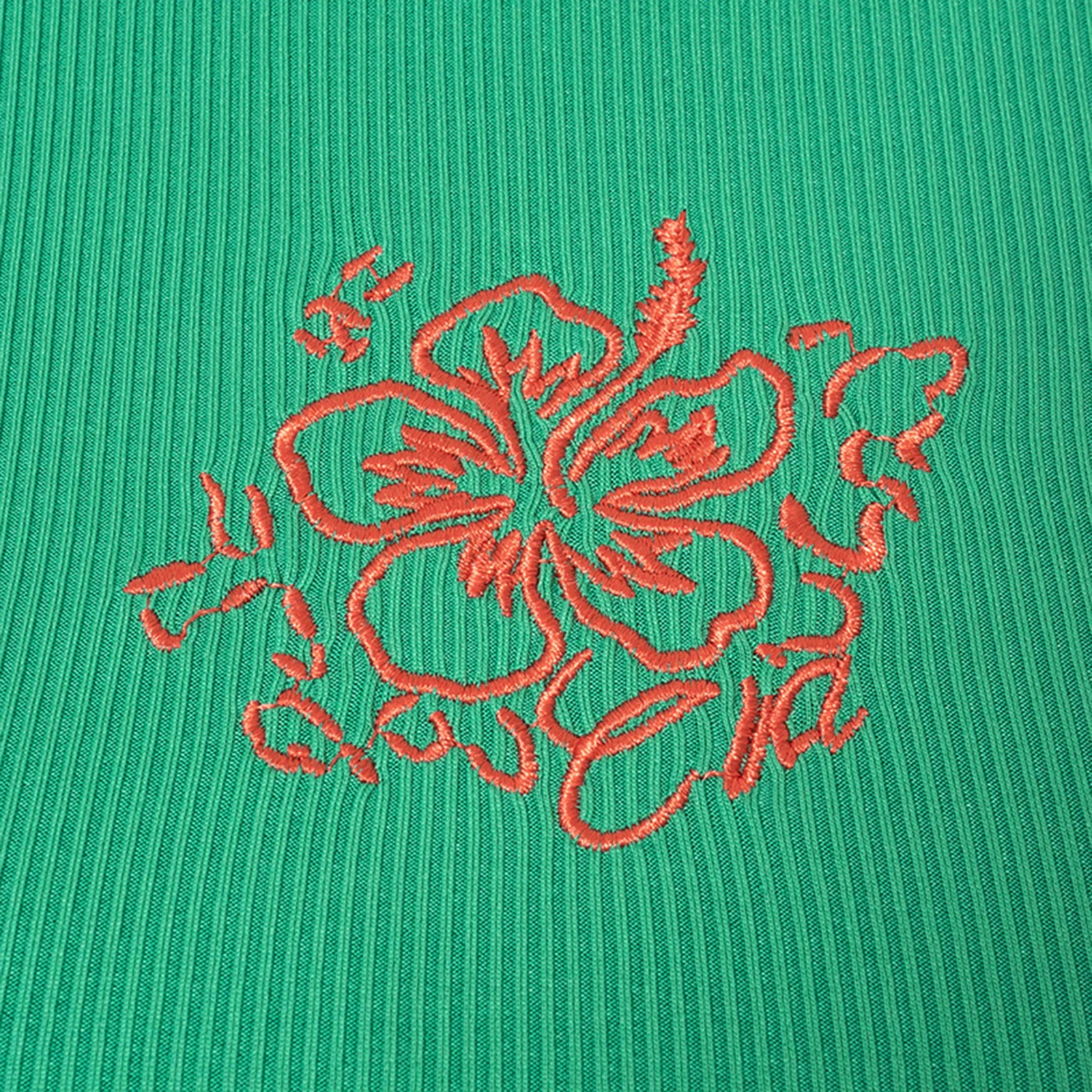 

Y2K Women Hollow out Suit Set Flower Embroidery O-Neck Short Sleeve Crop Tops+ Solid Color Skirt for Summer, 2021 New