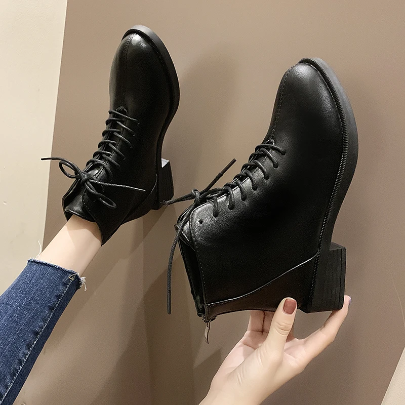 Женская обувь Прямая поставка Осенняя женские черные ботинки челси без шнуровки