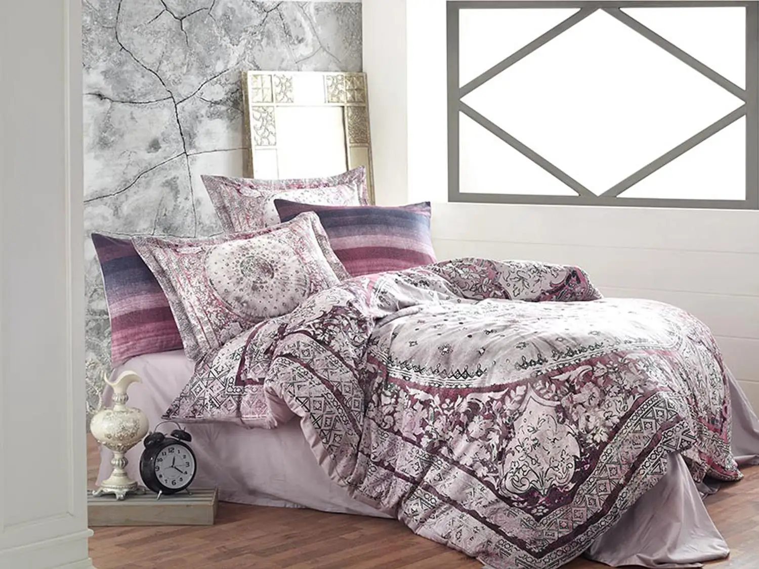 

Lina Digital Premium satin double duvet cover set plum