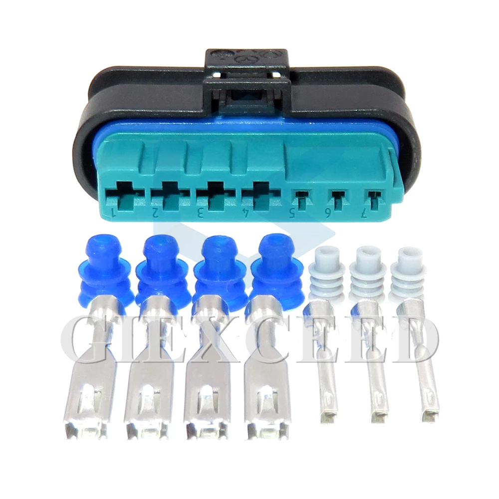 

1 Set 7 Pin Car Gas Pump And Fuel Filter Waterproof Wiring Socket 872-689-505 1.5 3.5 Series Auto Wire Connector