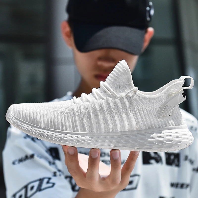 QZHSMY/Белая обувь для мужчин; светильник Flyknit; мужские кроссовки; дышащая повседневная спортивная обувь; сезон весна-осень; удобные теннисные туфли; Masculino