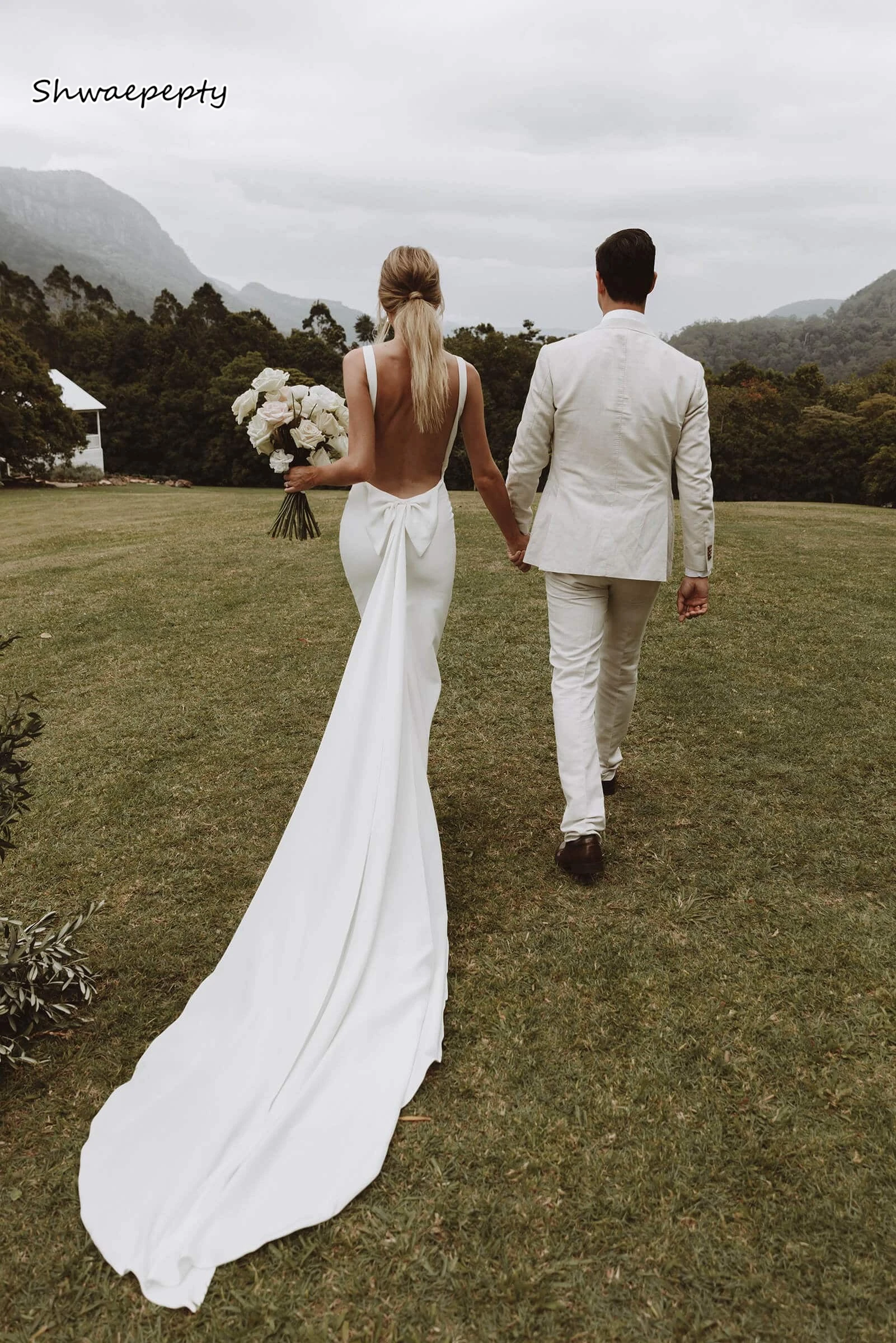

Shwaepepty Backless Mermaid Wedding Dresses Summer 2021 Sexy Straps Bow Simple White Boho Bridal Gowns Engagement Formal Wear