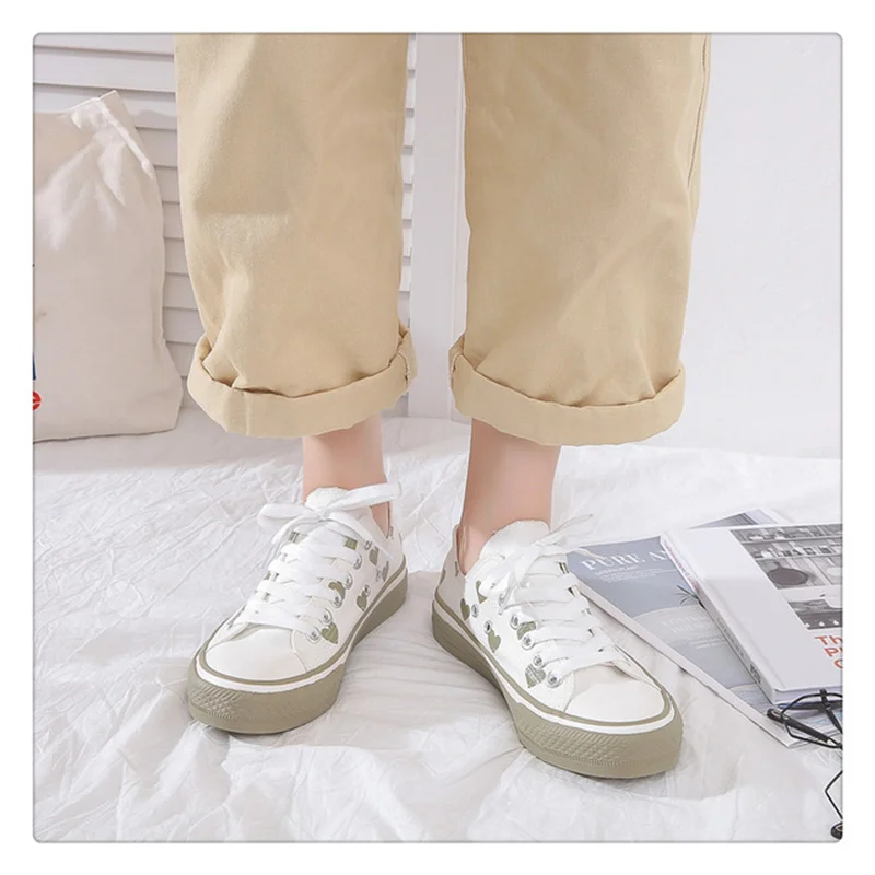 

2020 Fashion White Sneakers Female Flat Casual classic Designer New spring and autumn Canvas Sneakers Women Shoes Y20-20