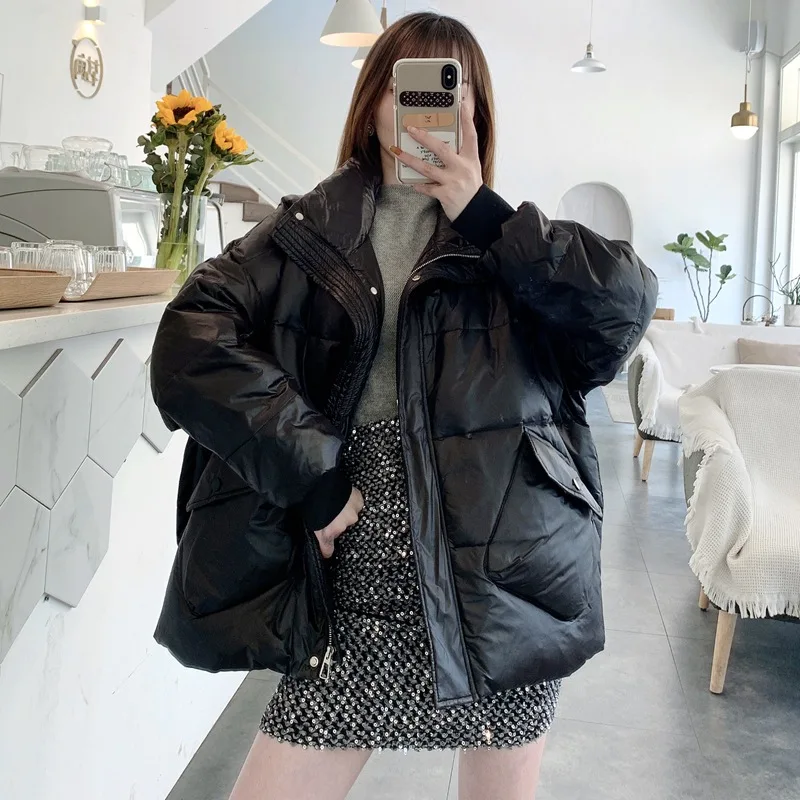 

2020 winter new hot style Korean down jacket women's short stand-up collar loose bright face small bread jacket winter clothes