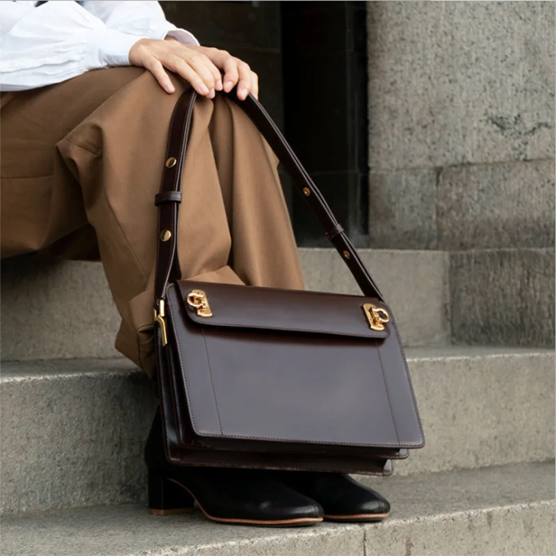 

Briefcase female bag 2021 new trend leather shoulder bag crossbody underarm bag retro Handy Sense Niche large bag lady handbag