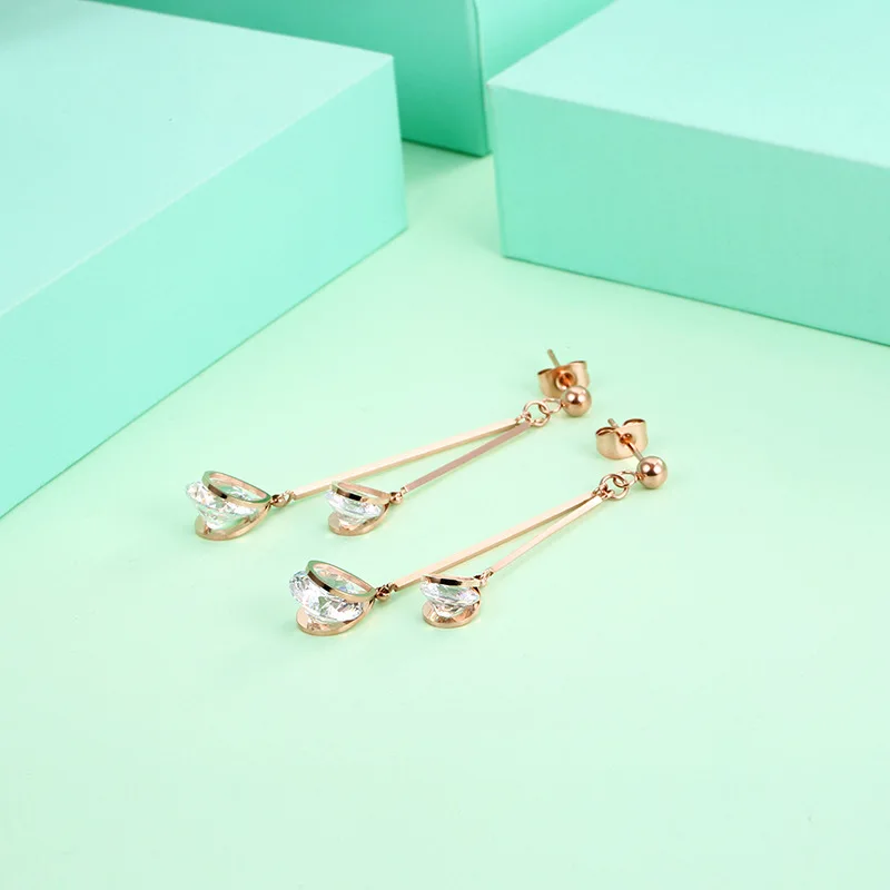 Женские длинные серьги в форме капель из розового золота с кристаллами женские