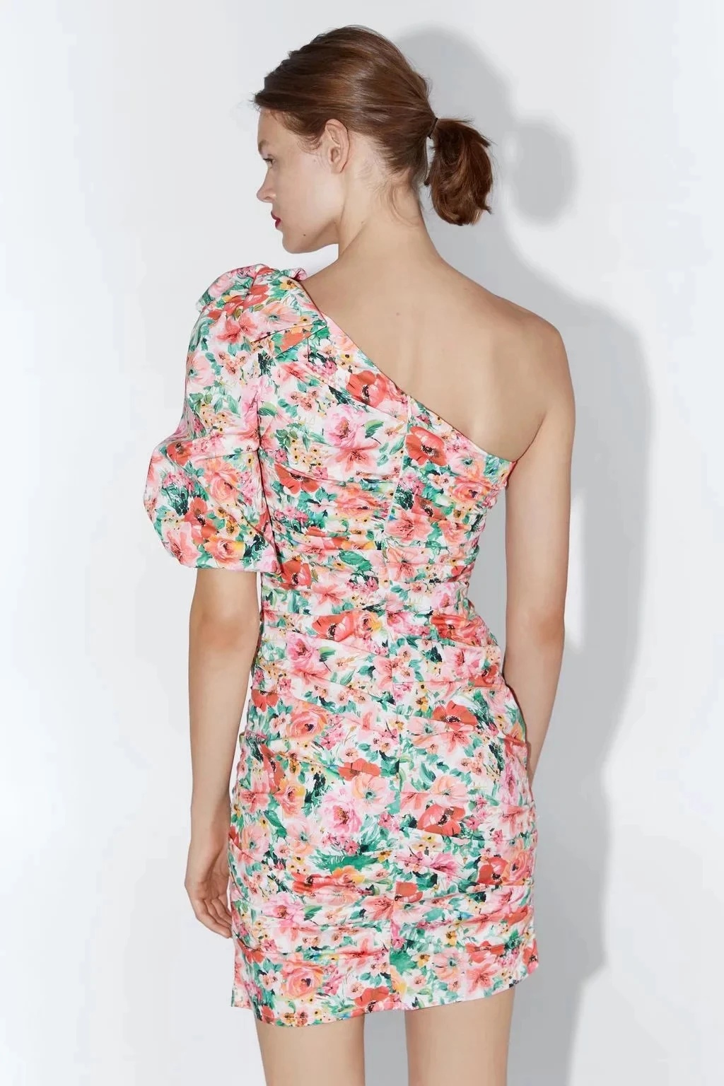 Летнее платье 2019 винтажное Сексуальное розовое на одно плечо Элегантное