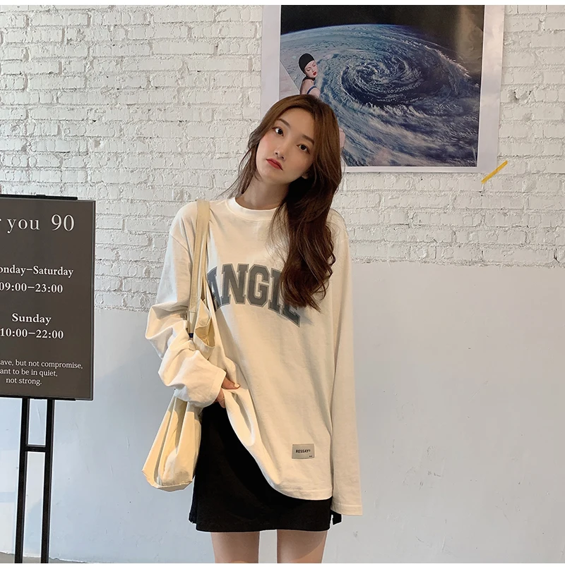 

Qooth Autumn Women's Loose Blouse Cotton Letter Tops Medium Lenght Full Sleeve Blouses O Neck Casual Female Student Tops QT150