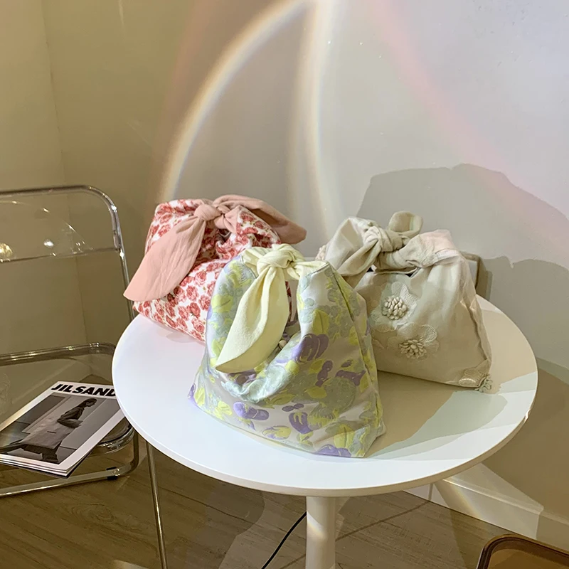 

21 Japanese Lunch Bag for Women Cute Flower Rabbit Ears Fold Bow Handbags Cute Breakfast Food Box Portable Picnic Travel WY116