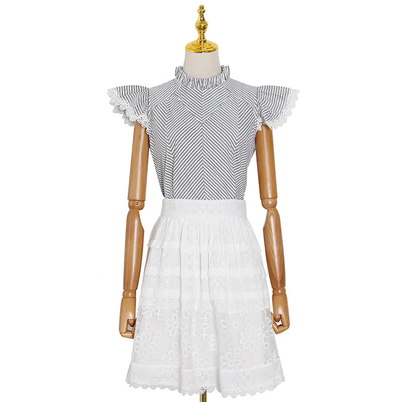 

New sweet lace stitching flying sleeve collar striped top high waist printed skirt Outfits women