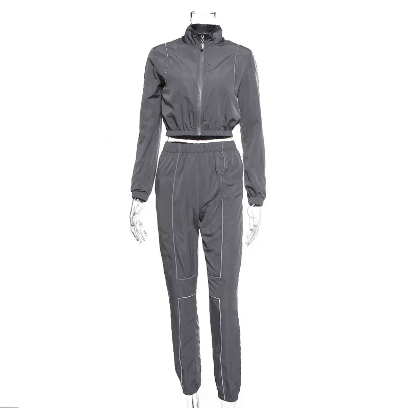 Женский спортивный костюм со светоотражающей полоской комплект из двух