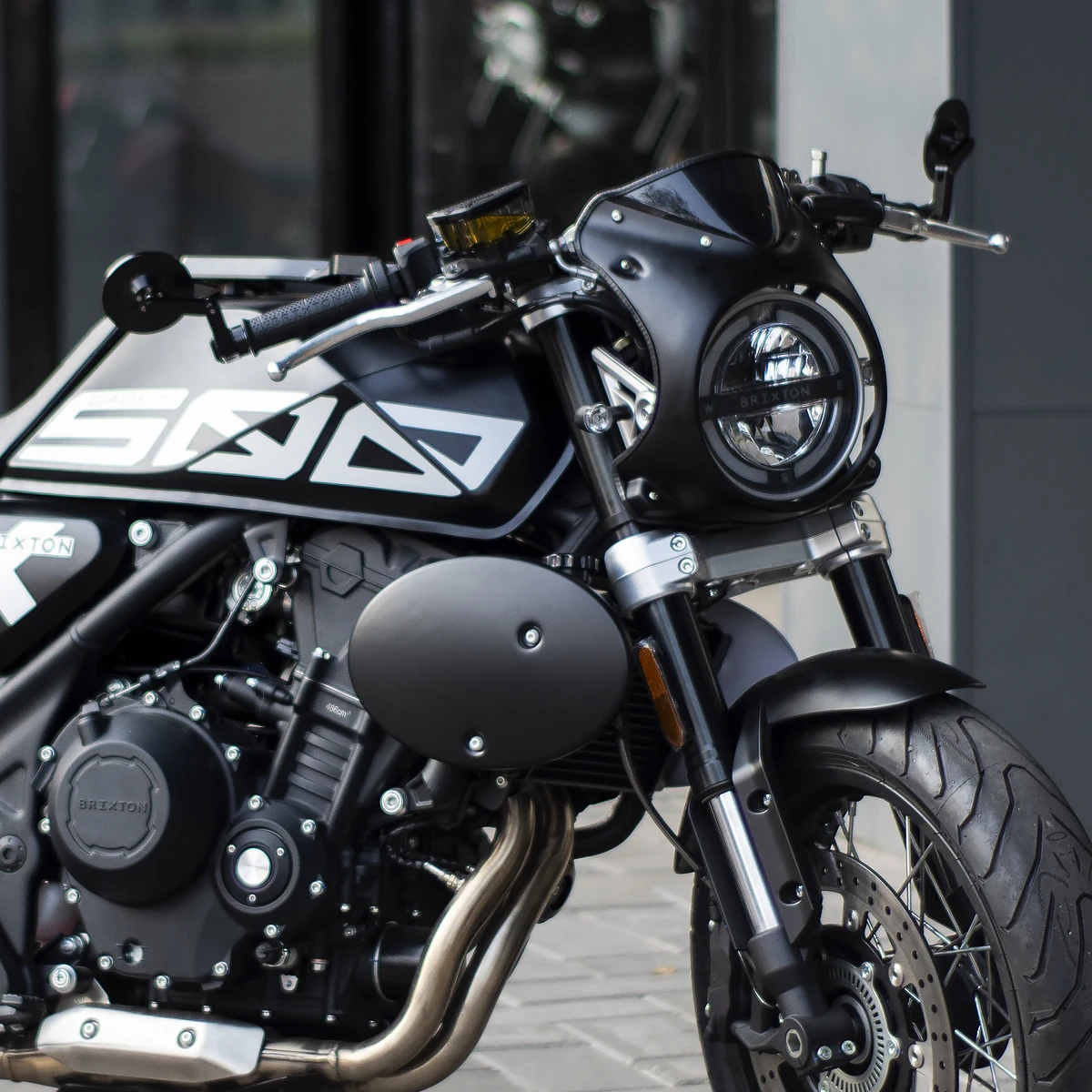 Табличка с номером для мотоцикла кафе гоночного трекера |