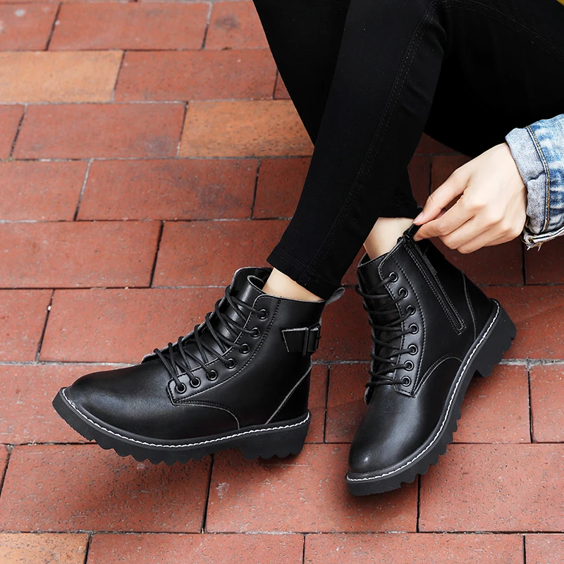 Женские ботинки без шнуровки черные эластичные на низком каблуке молнии с