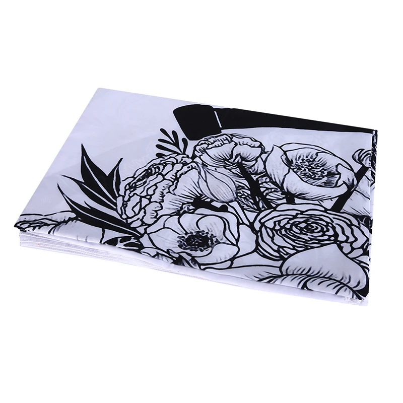 Простой гобеленовый фон с изображением персонажей из мультфильмов настенный