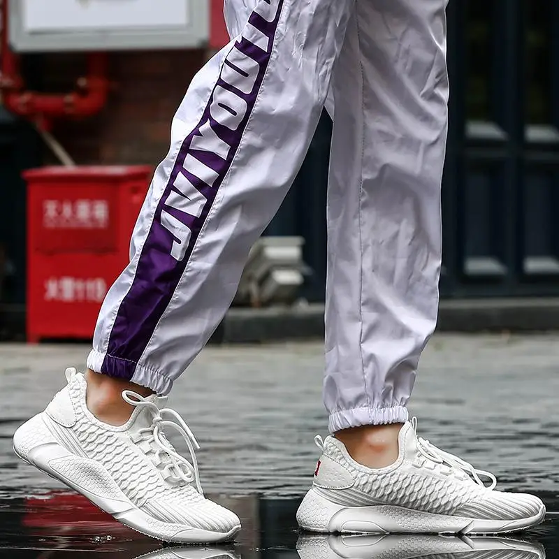 

2021 Hot Sell Fashion Men's Running Shoes Fish Scale Leisure Sports Tide Shoes Non-slip Breathable Casual Men's Plus Size Shoes