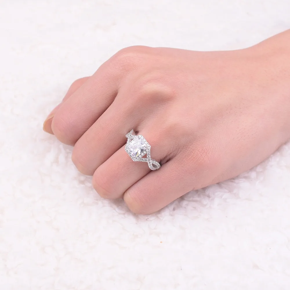 Акция! Женское Обручальное кольцо из серебра 100% пробы с имитацией бриллианта |