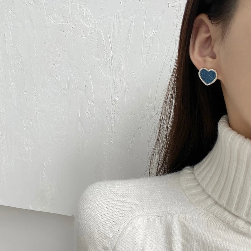 

S925 needle Heart Earring For Women Fashion Accessories Jewelry Hot Selling High Quality Crystal Blue Love Stud Earring For Girl