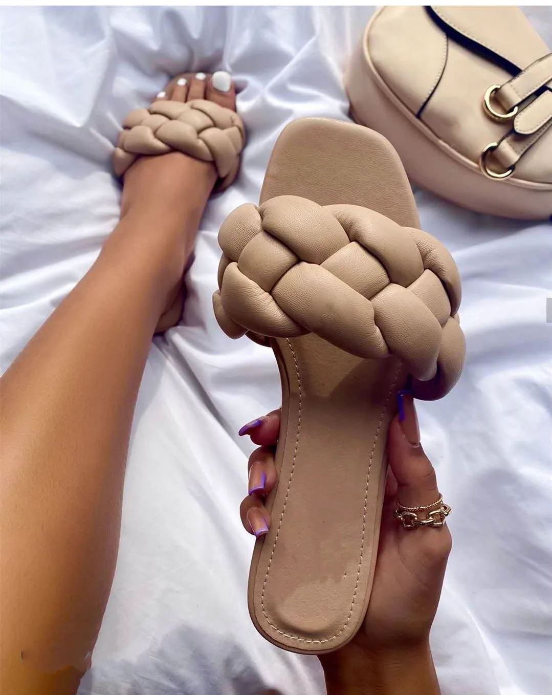 

Women's 2021 Brand Slippers High Quality Woven Open Toe Casual Slippers Flat Comfortable Beach Flip Flop Sandals