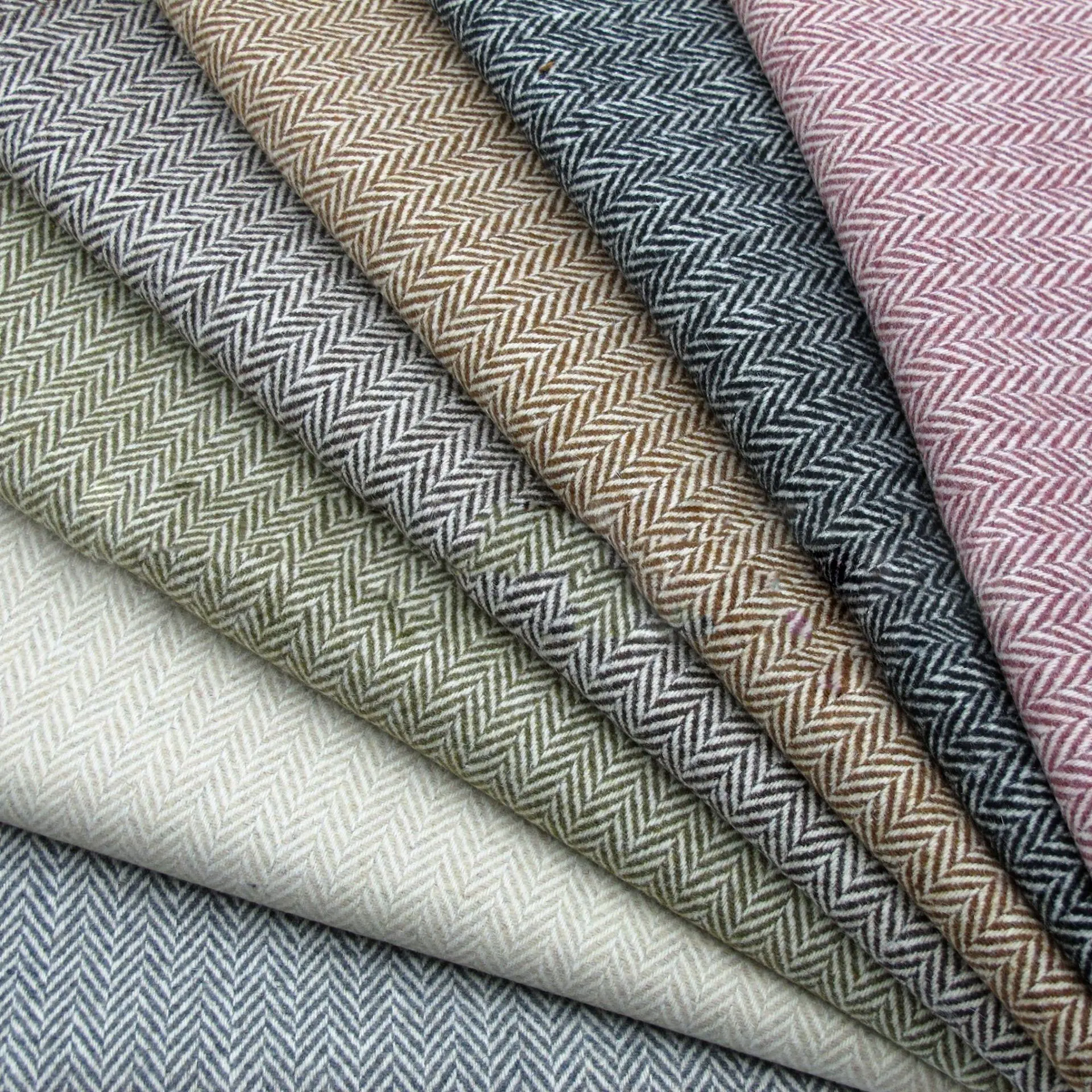 Пятнистая Ткань 1 5 см шерсть в елочку 40% 660 г двухцветная елочку|Ткань| |