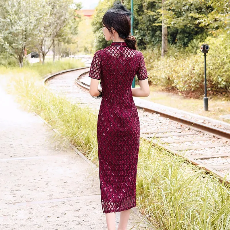 

Exquisite Lace Improved Cheongsam Young Lady Sexy Slim Novelty Plaid Chinese Qipao Dress Burgundy Spring Summer Oriental Dresses