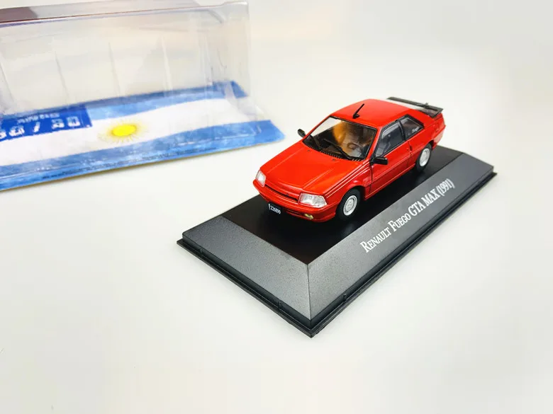 

Коллекционная модель автомобиля IXO 1/43, Классическая, из сплава