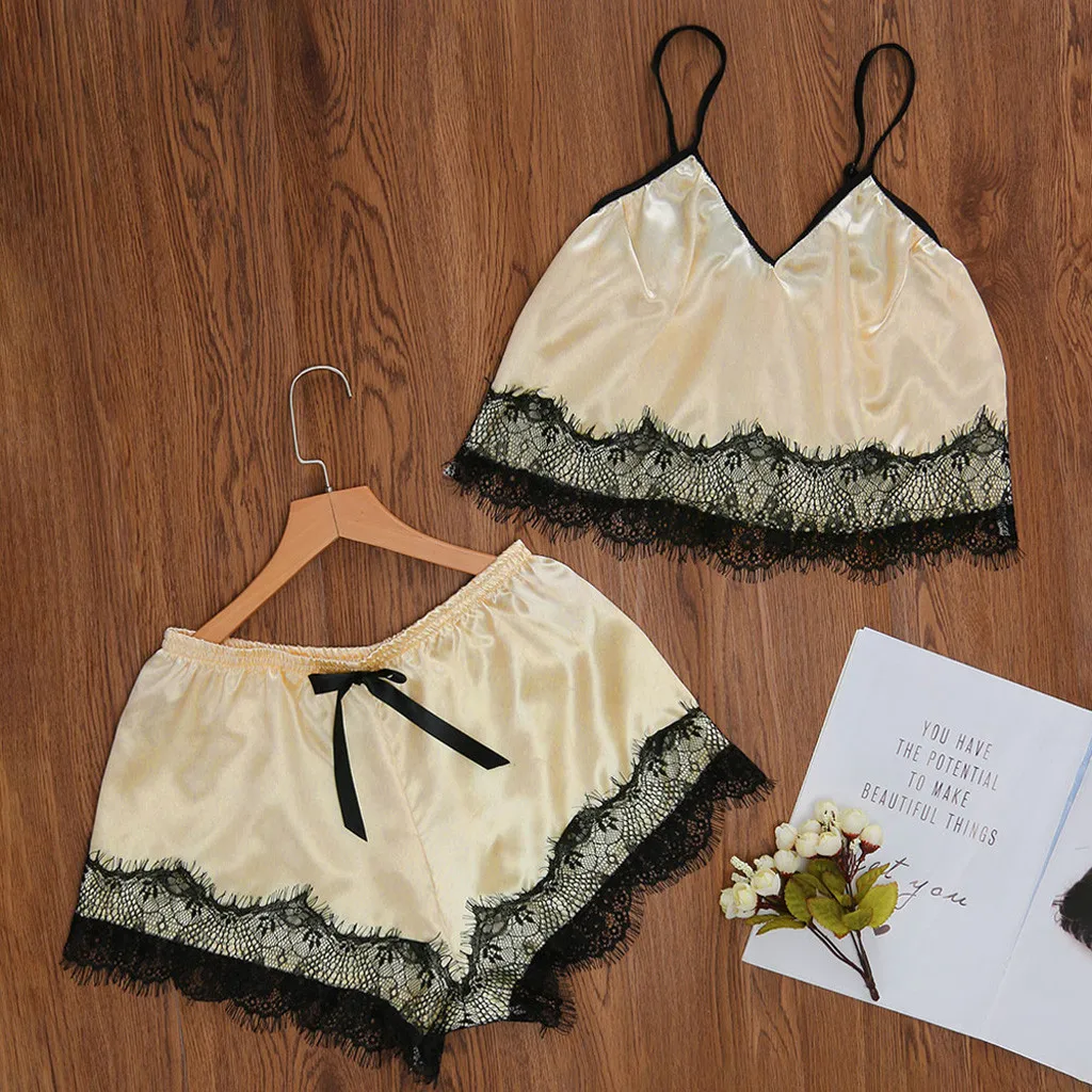 

Two Piece Pajama Set Sexy Lace Crop Top And Shorts Pyjamas Spaghetti Strap Sleepwear Pijama Nightie Homewear Clothes