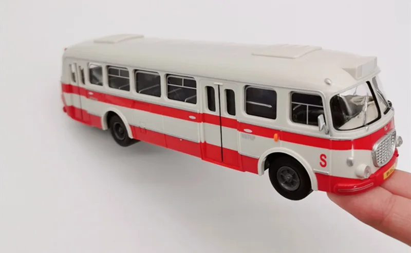 Подарочной коробки, упаковка автобуса, 1:43 abs пластик Skoda 706 RTO автобус, моделирование пластиковые раздвижные игрушки, высокое качество подарок
