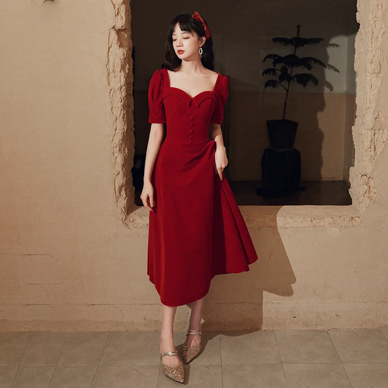 

Princess Style Women Bride Wedding Evening Dress Sexy Square Collar Velour Dresses Mid-Length Banquet Skirt Prom Engagemen Gown
