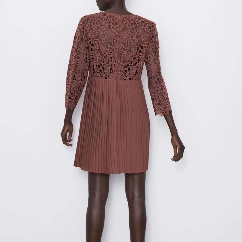Женское ажурное мини платье элегантное кружевное плиссированное составного