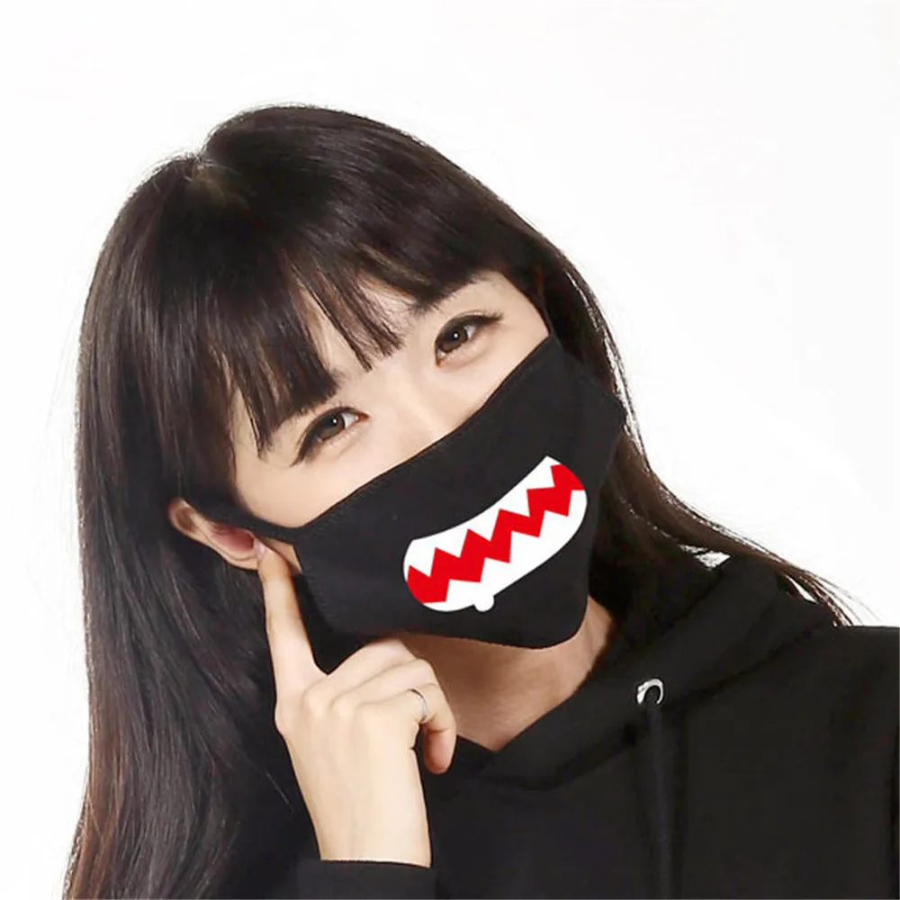 

1Pcs Cotton Dust Mask Smile Expression Cotton Face Mouth Mask Reusable Fabric Anti Pollution Mask Outdoor Using