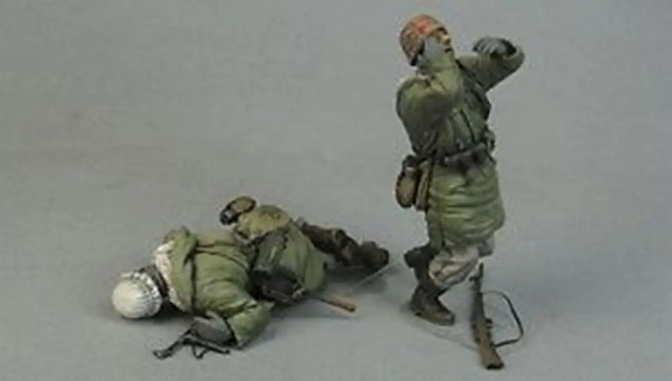 

1:35 Scale Die-cast Resin World War II German Tank Soldiers 2 Character Scenes Need To Be Assembled And Colored By Themselves