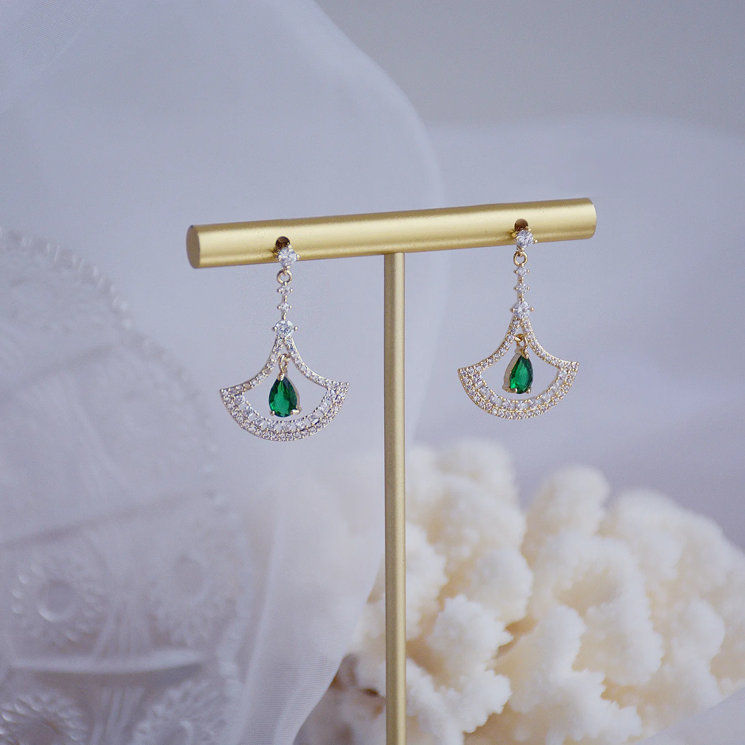 

Luxury 14K Real Gold Fan-shaped Water Drop Temperament Stud Earrings for Women Cubic Zircon ZC Earrings