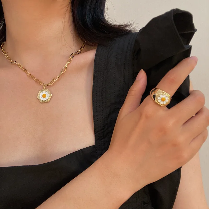 Модное ожерелье с подвеской в стиле ретро растениями маргаритками богемное