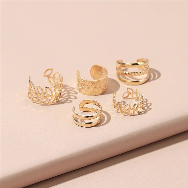 

Golden Leaf Hollow Clip Earrings New Simple Fashion Jewelry for Women