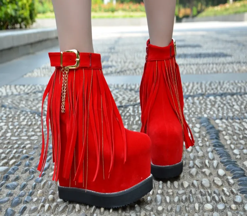 Осенне-зимние женские сапоги с бахромой на очень высоком каблуке 16 см | Обувь