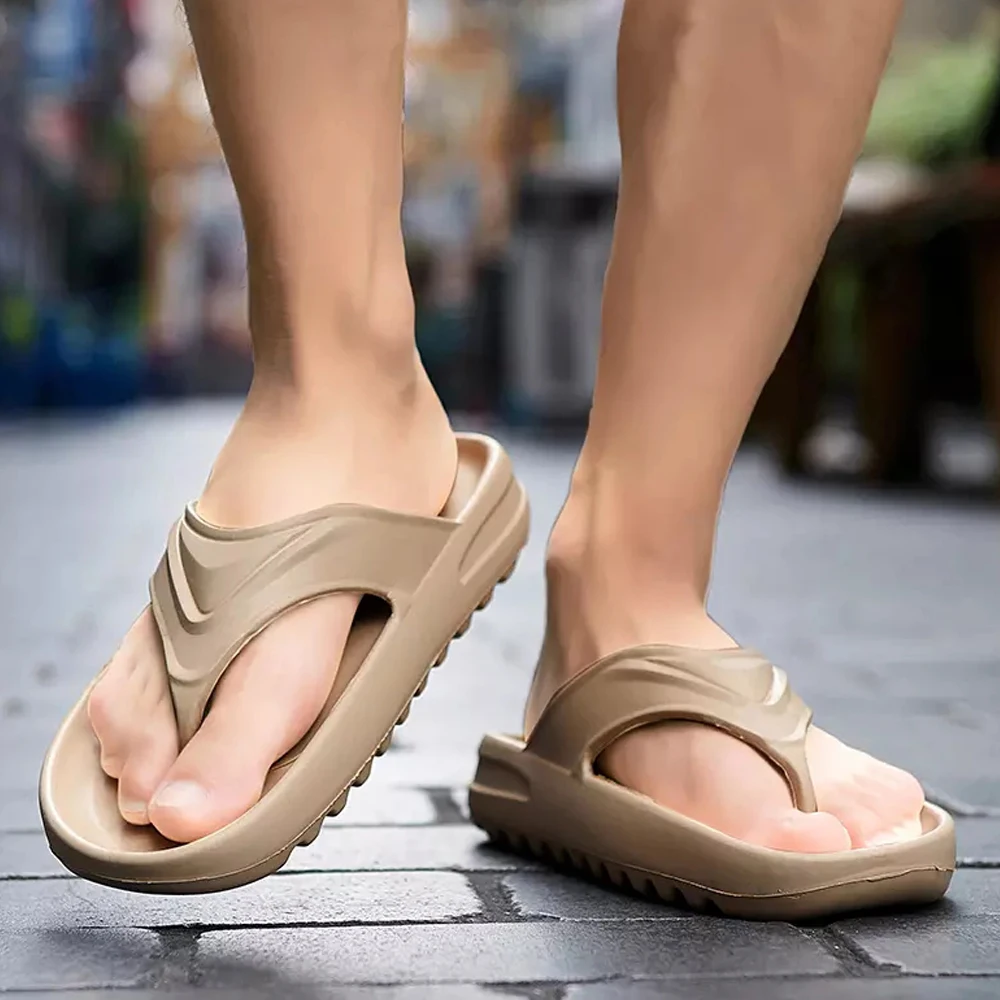 Мужские шлепанцы однотонные уличные мужские удобные эластичные плотные