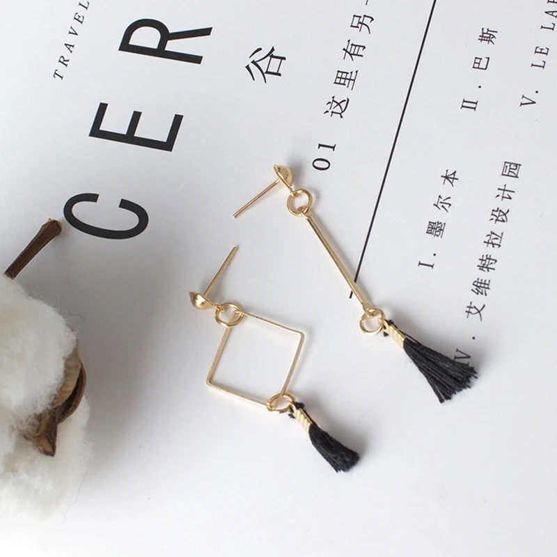 Корейские геометрические яркие женские сережки с кисточками серьги простой