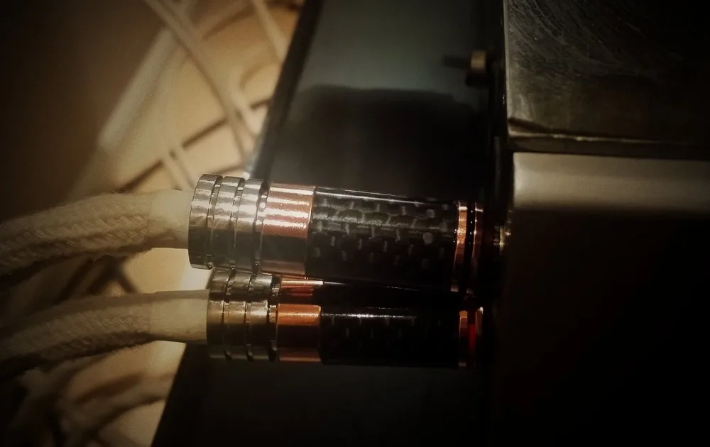 P 011 Hashimoto RCA plug набор из четырех точечных теплых толстых плотных