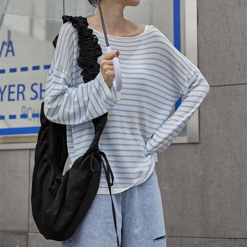 

Новинка 2022, осенняя женская футболка PLAMTEE, модная повседневная универсальная однотонная Свободная Женская футболка в полоску с круглым выр...