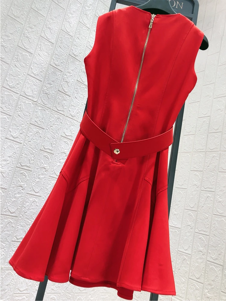 

Big-name tight-fitting hollow summer swing vest dress 2021New ladies summer dress belt sexy V-neck big swing temperament dress
