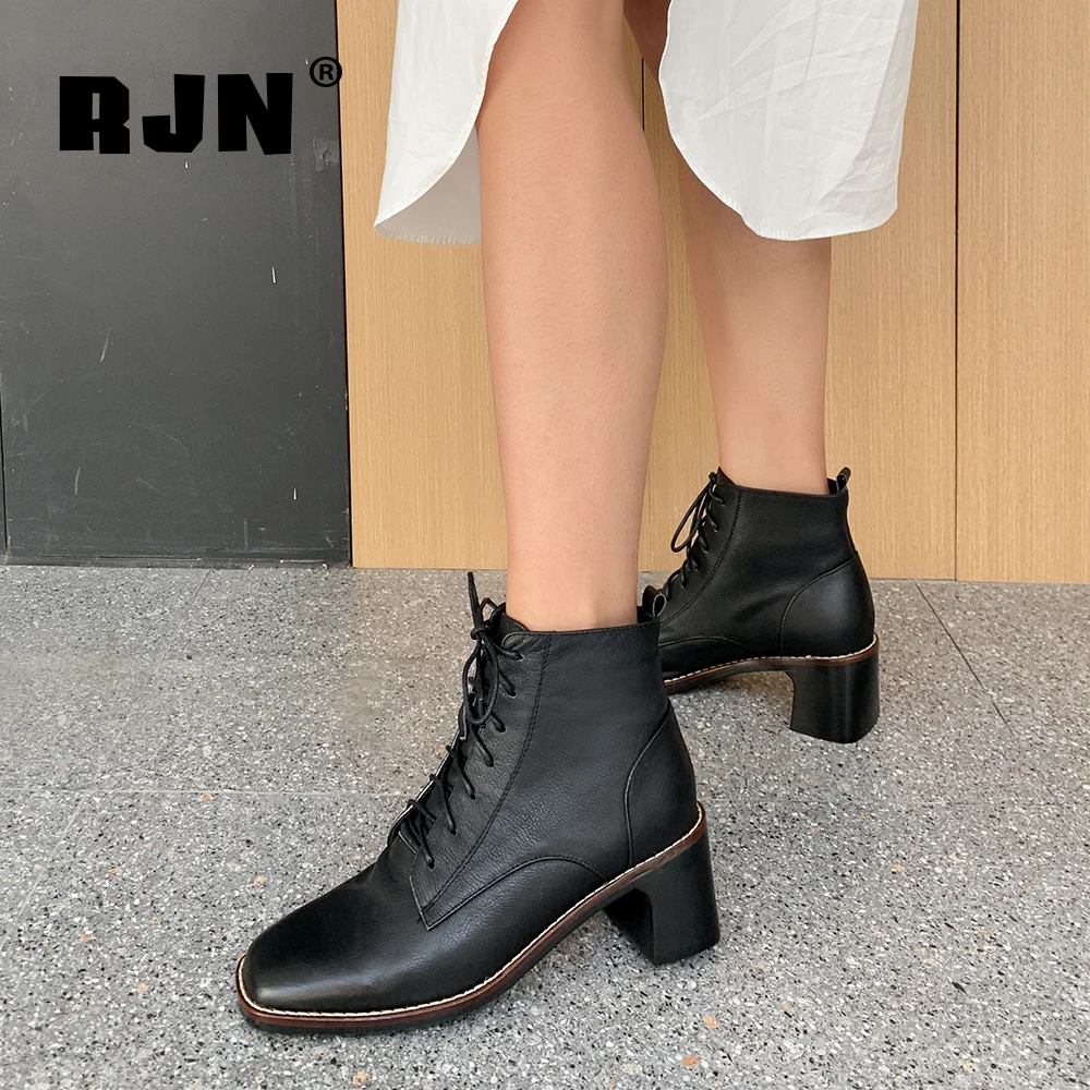 Online RJN Gaya Baru Semata Kaki Klasik Square Toe Mid-Heel Kulit Sapi Berkualitas Tinggi Lace-Up Sepatu Wanita Nyaman Sepatu Boots RO258