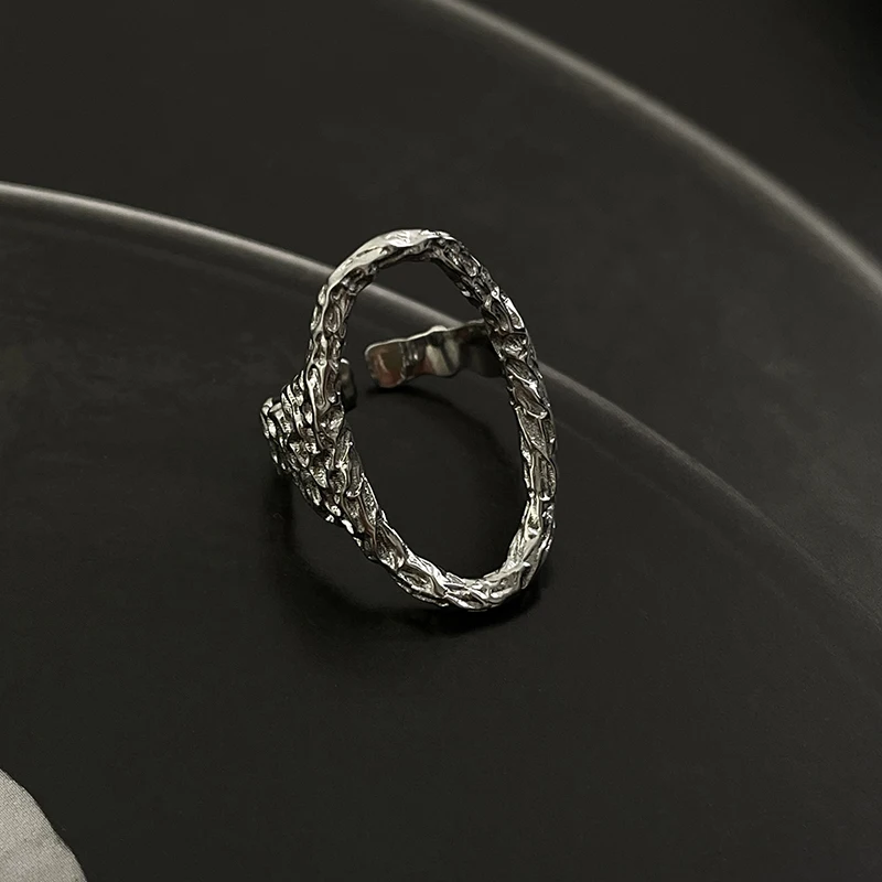Серебристые медные Асимметричные пустотелые выпуклые кольца-Багет с изменяемым