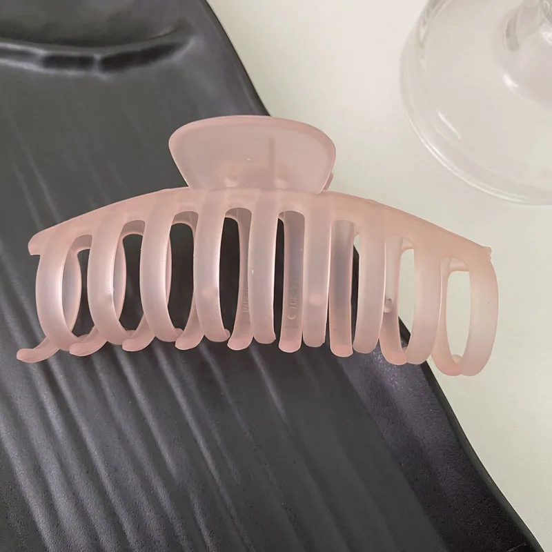 

2021 New Matte Pink Big Acrylic Hair Claw Clips Big Size Makeup Hair Styling Barrettes for Women Hair Accessories Hair Clips