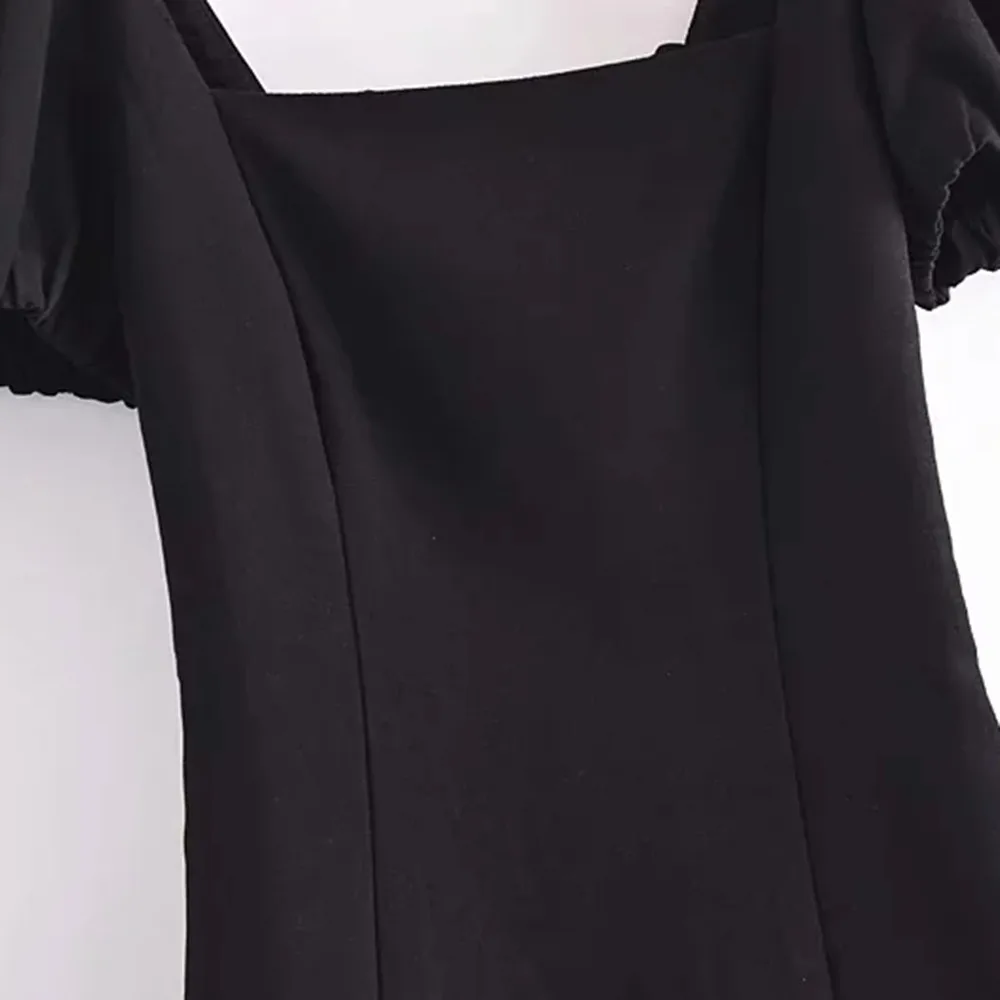 

2021 Summer fashion retro casual mini black backless square collar short sleeve dress