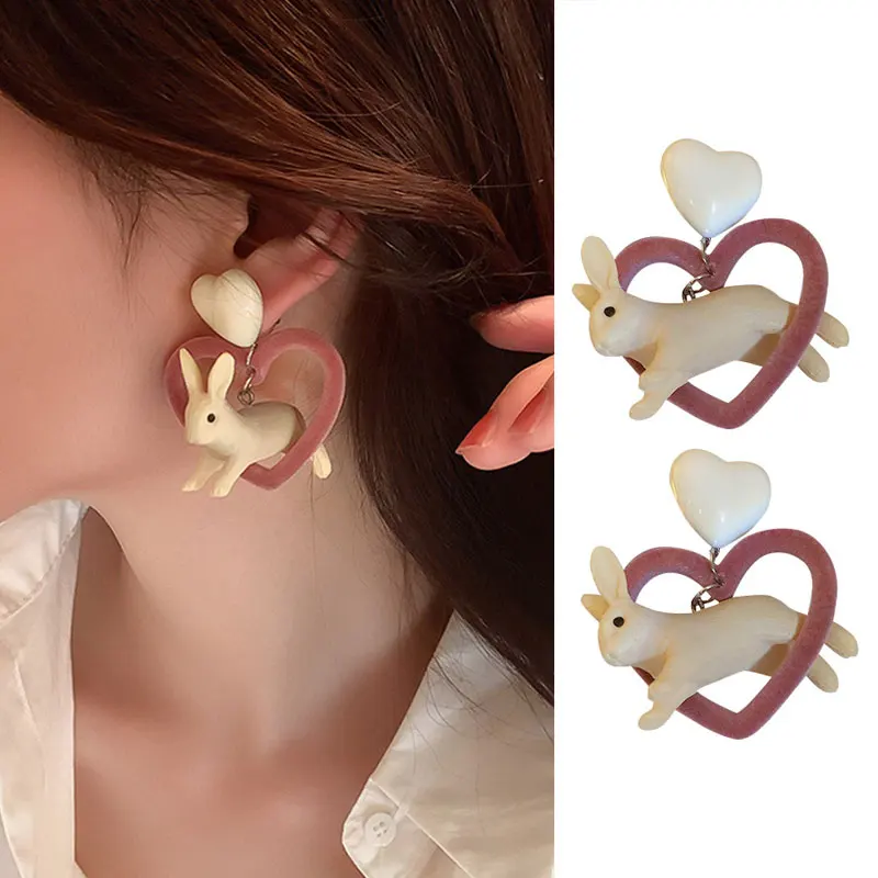 

Harajuku White Resin Heart Rabbit Drop Earrings for Women Girls Fashion Ear Ring Jewelry Cute Three-dimensional Animal Earring