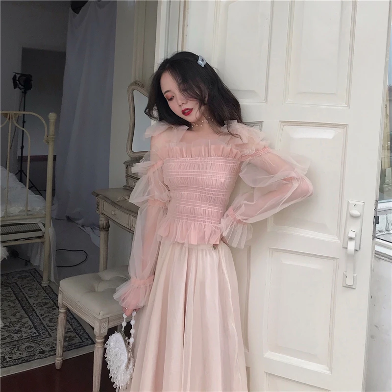 Женская летняя блузка с рукавами фонариками и вырезом лодочкой Базовая рубашка