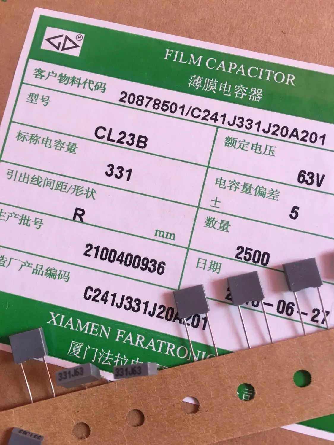 

10pcs 100% New original CL23B 331 63V 330PF 330P P5 film capacitor Farad