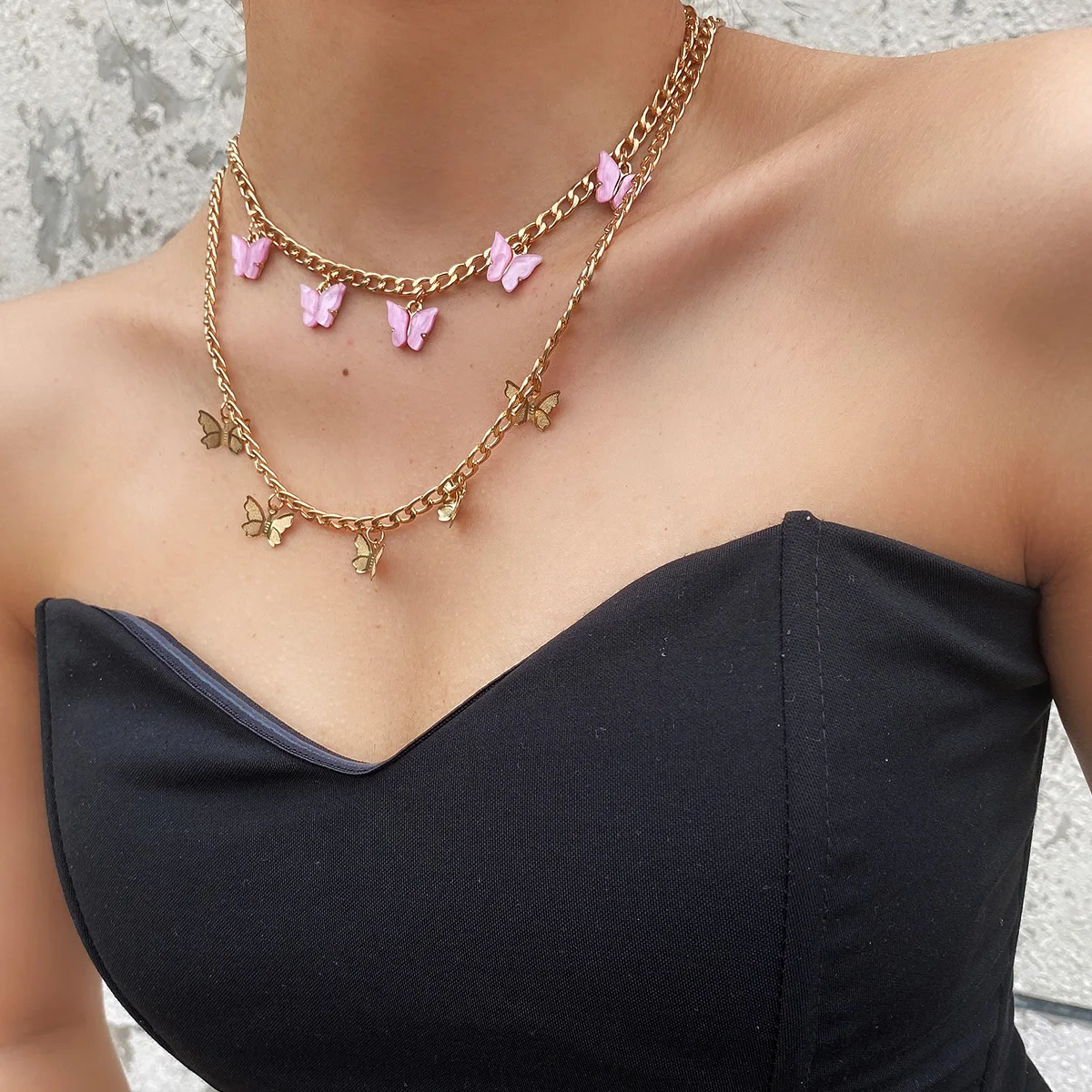 

Boho Multilayer Cute Pink Butterfly Pendant Necklace Ladies Vintage Gold Color Metal Clavicle Necklaces Girls Fashion Jewelry